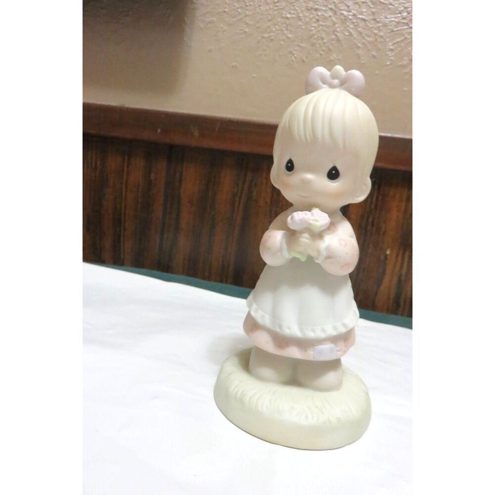 Precious Moments “Mommy I Love You” Porcelain girl Figurine 1987 6 in